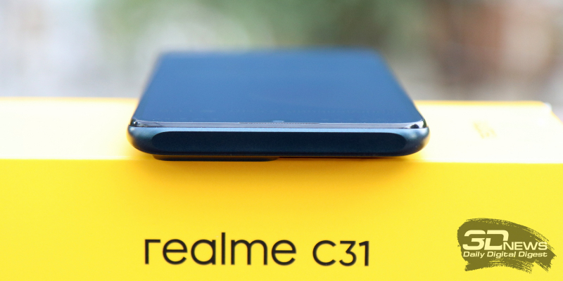  realme C31, верхняя грань без функциональных элементов 